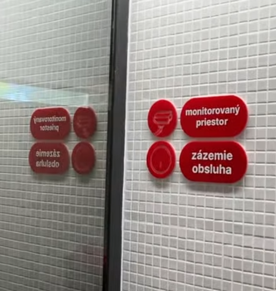 Označovače a navigácie do priestorov