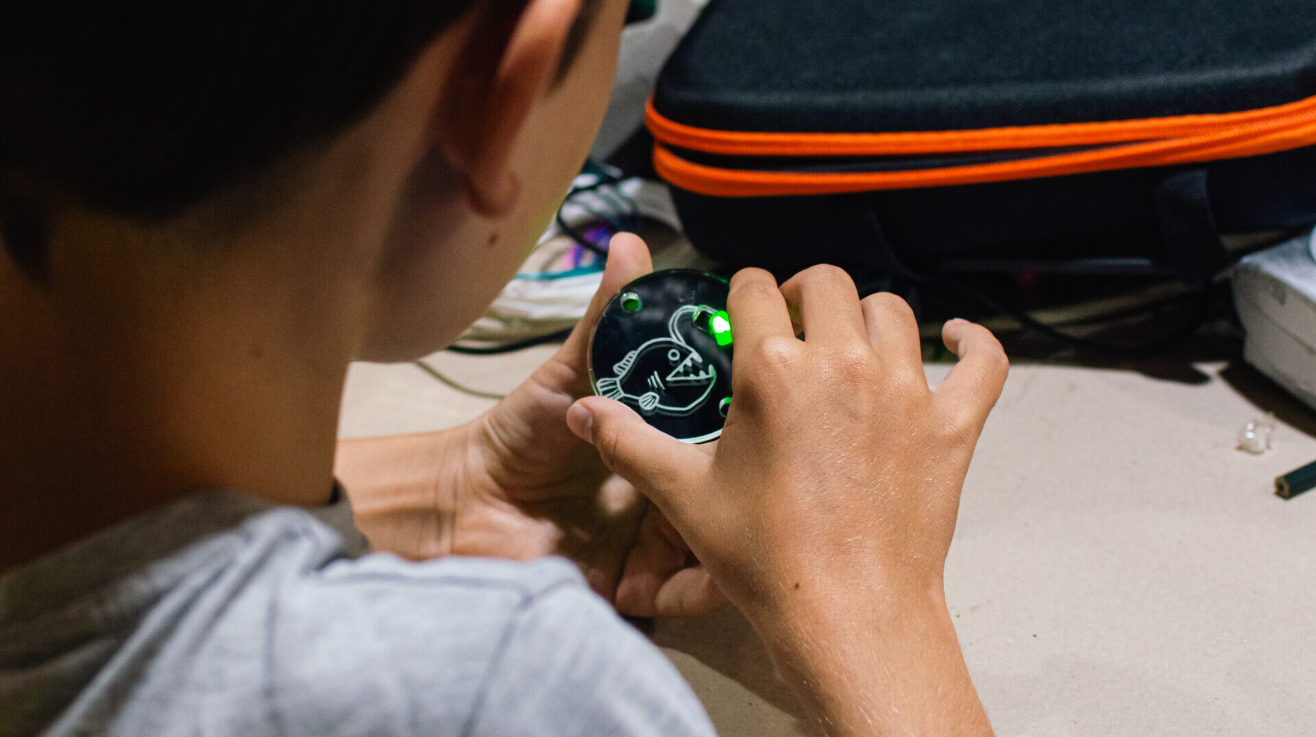 vyroba svietiacich brosni